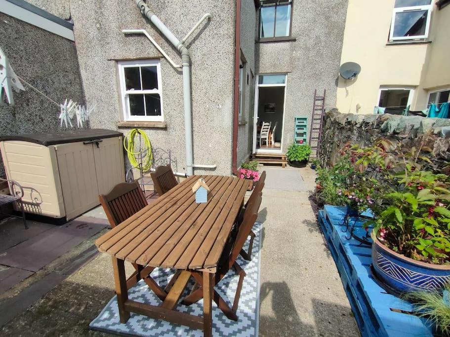 Perfect For Snowdon. Groups, Families+Dogs Welcome Llanberis Exterior photo